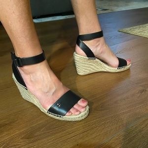 Size 8 Bima Tory Burch wedged heel